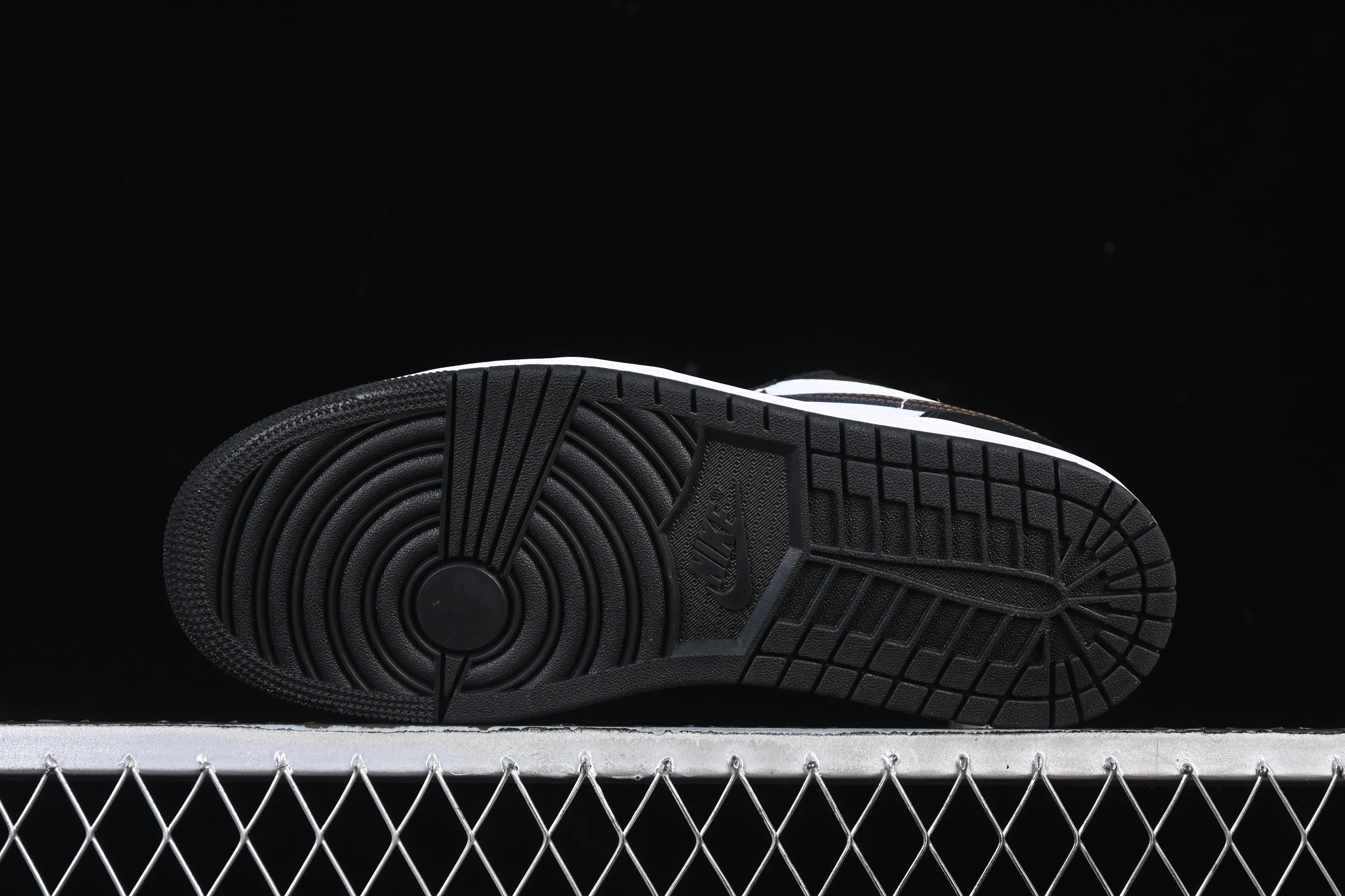 All categories Air Jordan Jordan series basketball shoes Air Jordan 1 Low G version pure original Air Jordan 1 Low AJ1 Joe 1 black color low-top cultural casual sneakers IO3393-010